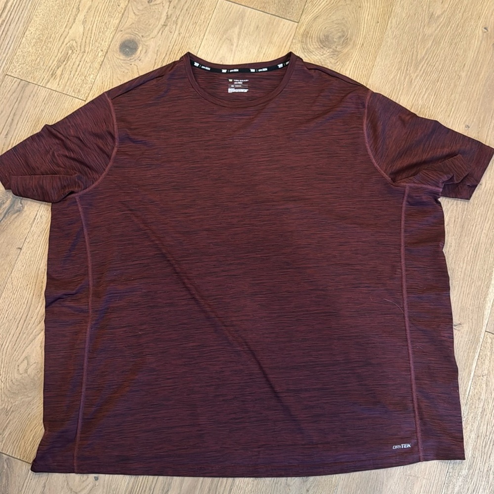 TEK GEAR shirt